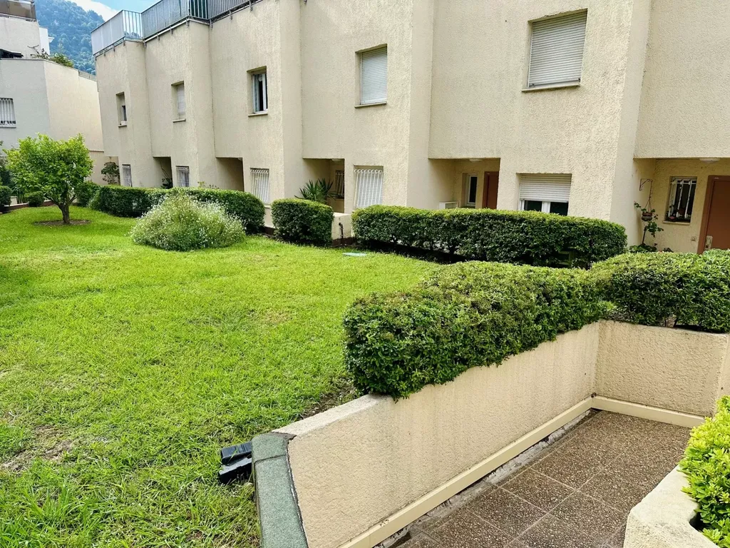 Achat appartement à vendre 4 pièces 70 m² - Nice