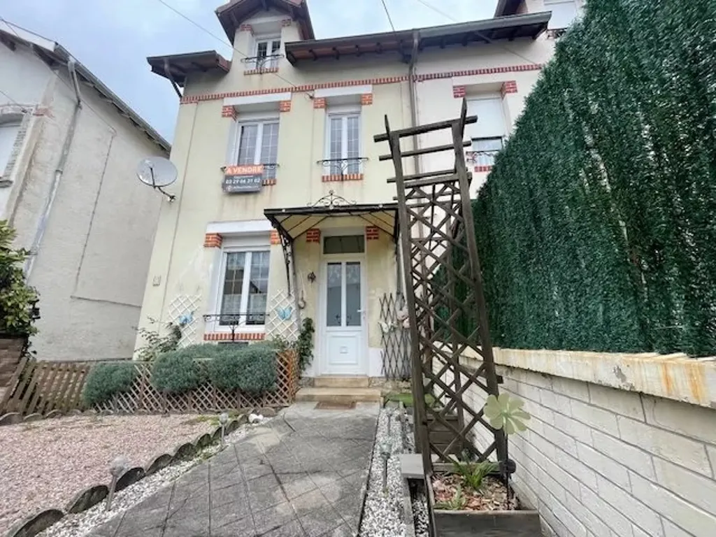 Achat maison à vendre 3 chambres 76 m² - Neufchâteau