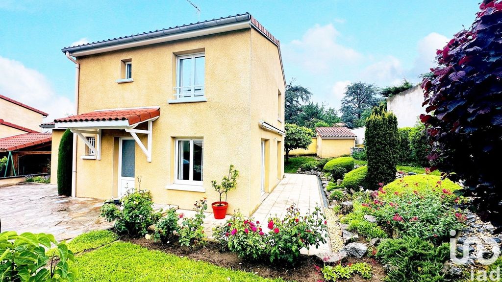 Achat maison à vendre 3 chambres 100 m² - Andrézieux-Bouthéon