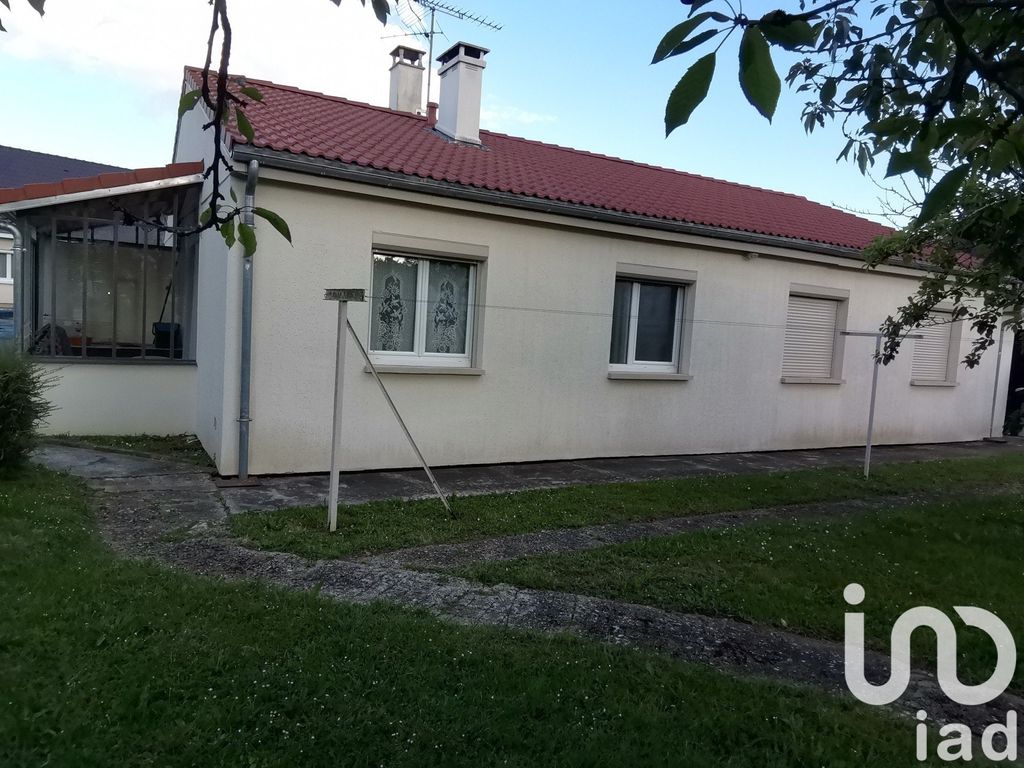 Achat maison à vendre 4 chambres 101 m² - Châteauroux