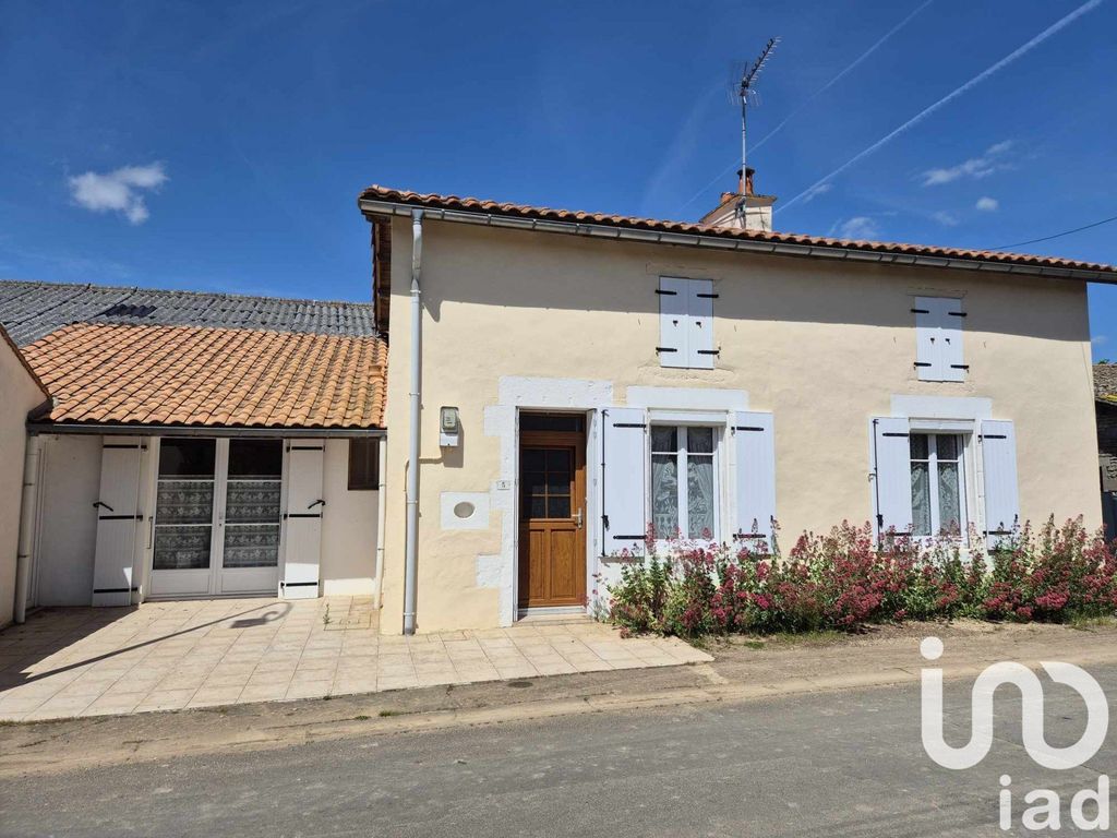 Achat maison à vendre 2 chambres 85 m² - Vançais