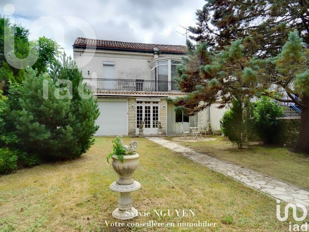 Achat maison à vendre 2 chambres 132 m² - Soyaux