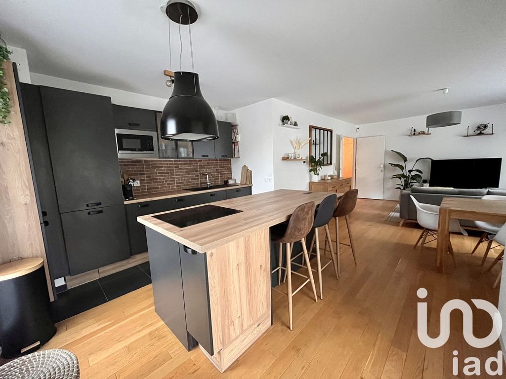 Achat appartement à vendre 4 pièces 88 m² - Rueil-Malmaison