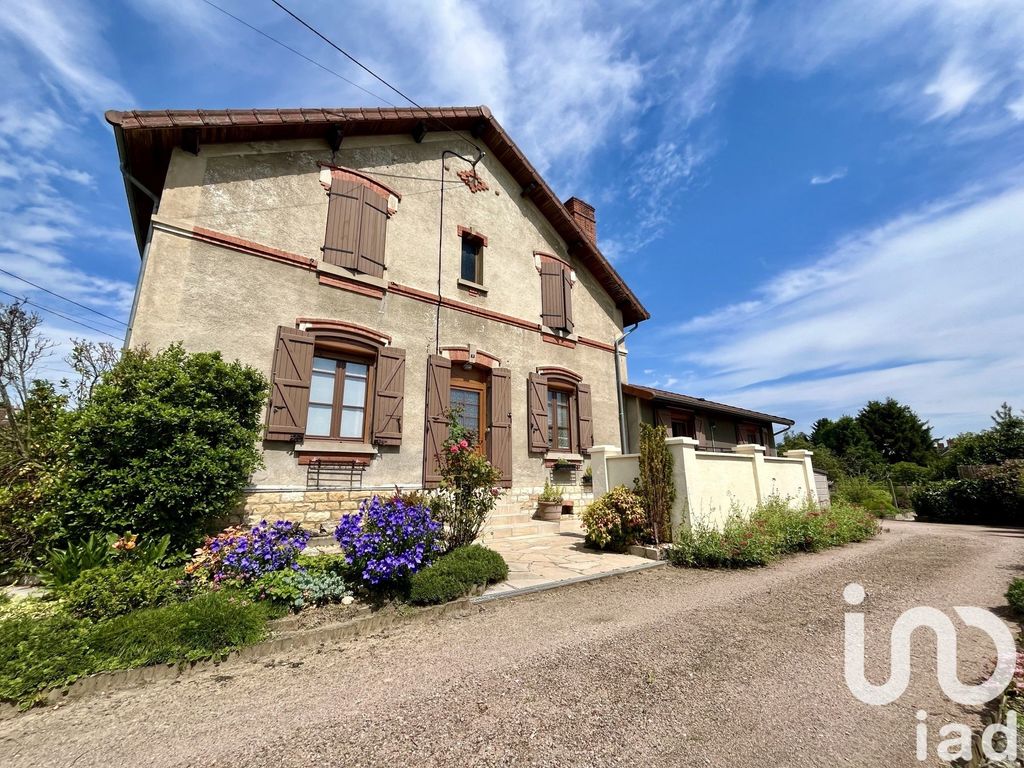 Achat maison à vendre 3 chambres 132 m² - Montceau-les-Mines