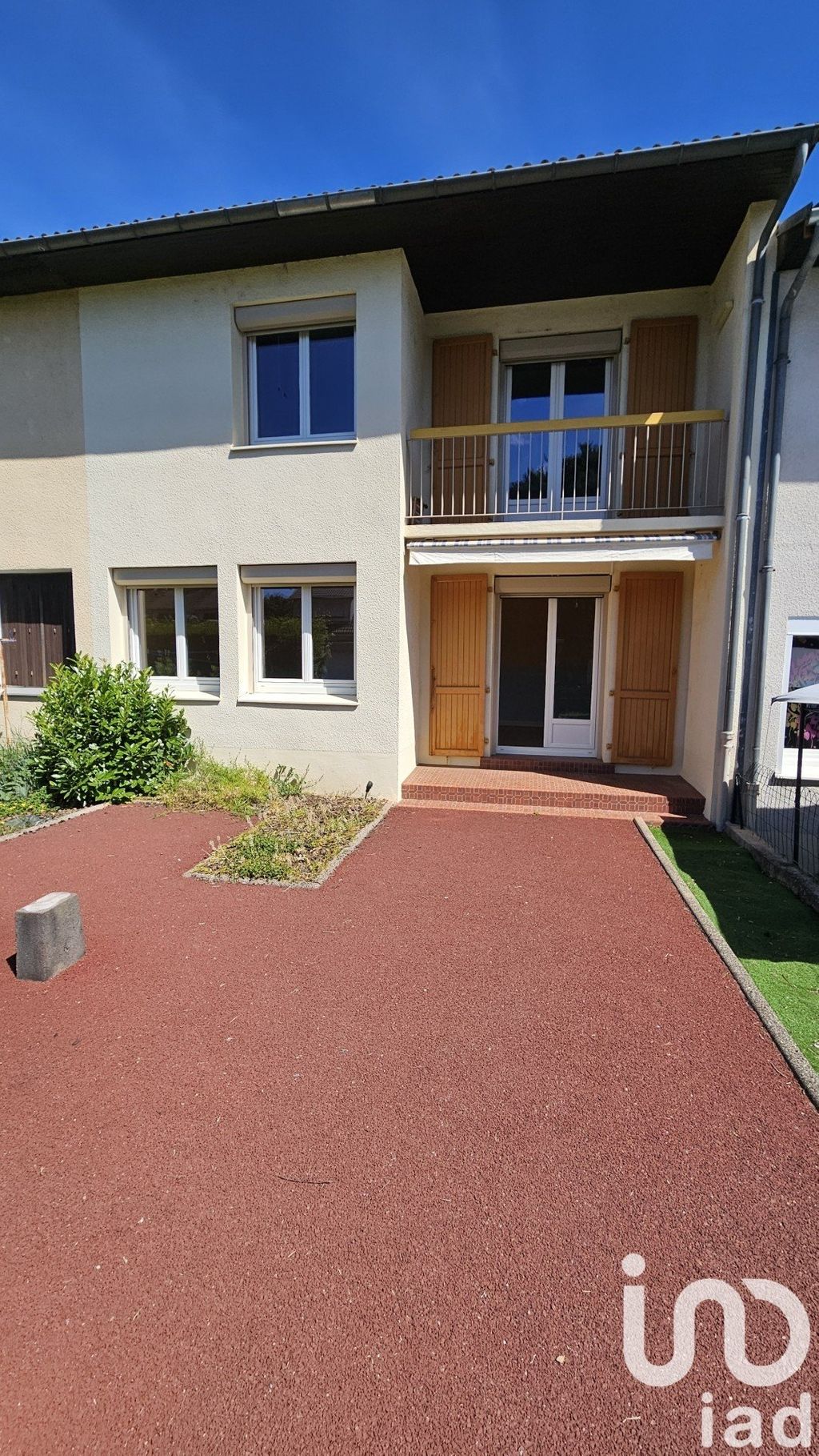 Achat maison à vendre 3 chambres 98 m² - Aurillac