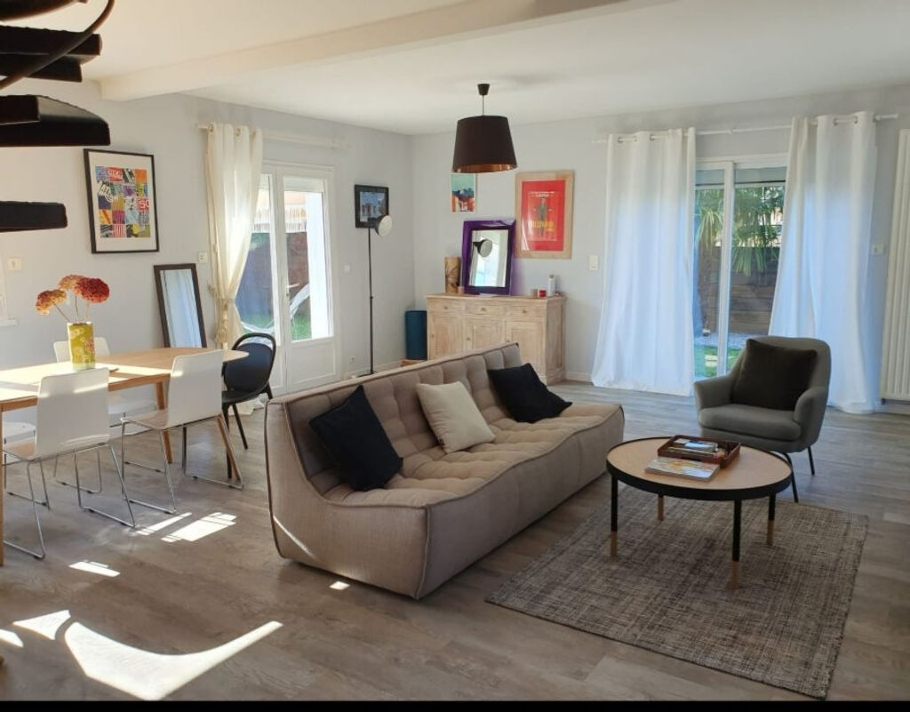 Achat maison à vendre 3 chambres 89 m² - Saint-Médard-en-Jalles