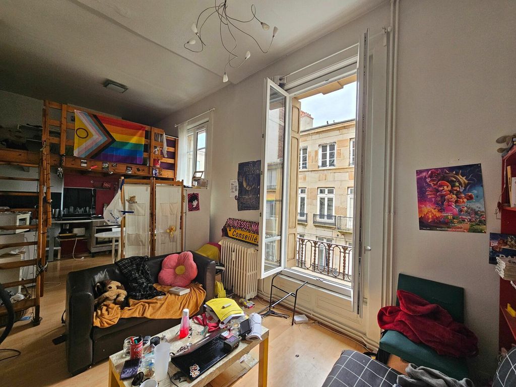 Achat appartement à vendre 2 pièces 28 m² - Saint-Étienne