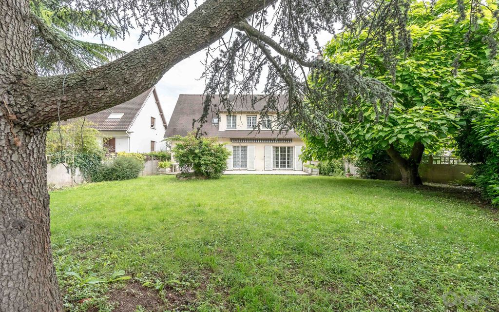 Achat maison à vendre 5 chambres 180 m² - Champigny-sur-Marne