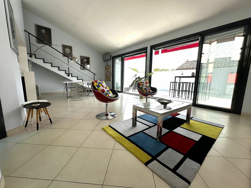 Achat duplex à vendre 4 pièces 130 m² - Aigues-Mortes