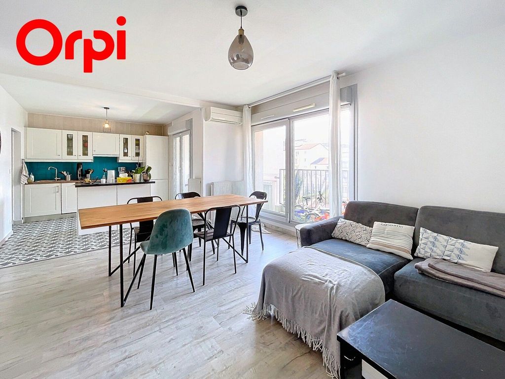 Achat appartement à vendre 4 pièces 87 m² - Lyon 3ème arrondissement