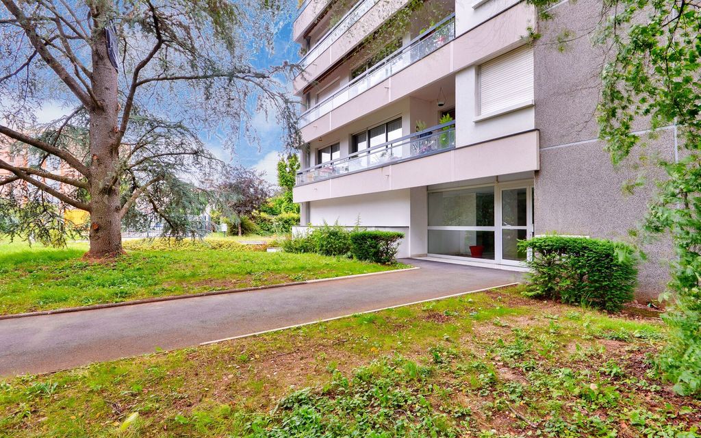 Achat appartement à vendre 4 pièces 97 m² - Écully