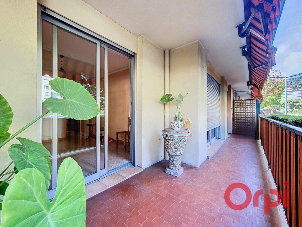 Achat appartement à vendre 3 pièces 66 m² - Menton