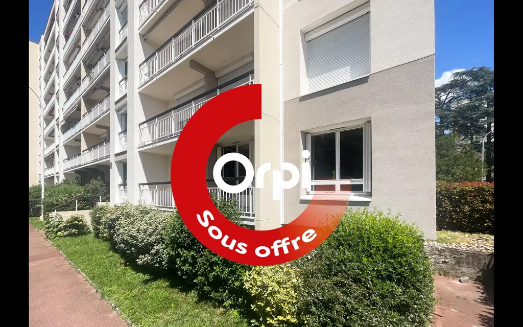 Achat appartement à vendre 5 pièces 98 m² - Saint-Genis-Laval