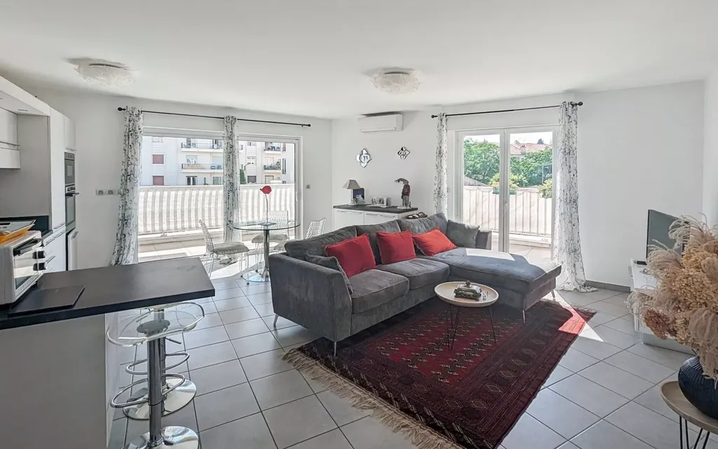 Achat appartement à vendre 3 pièces 67 m² - Cannes