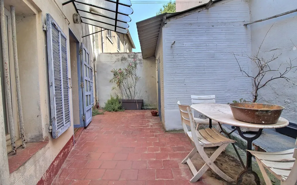 Achat appartement à vendre 2 pièces 52 m² - Marseille 6ème arrondissement