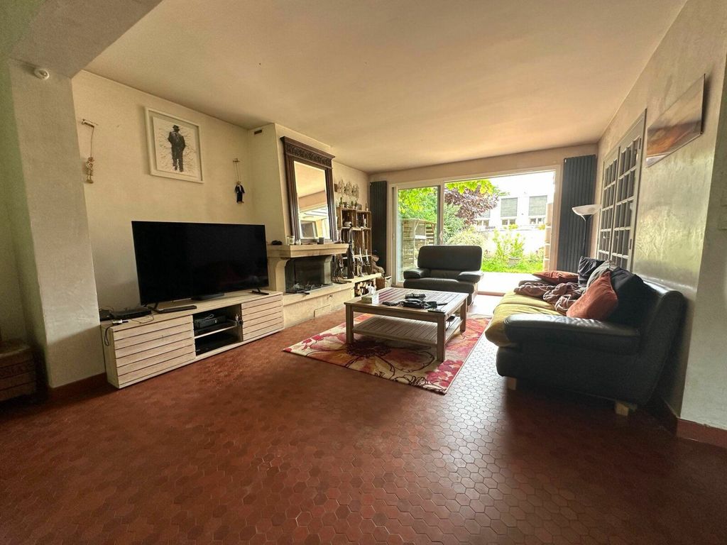 Achat maison à vendre 5 chambres 160 m² - Cergy