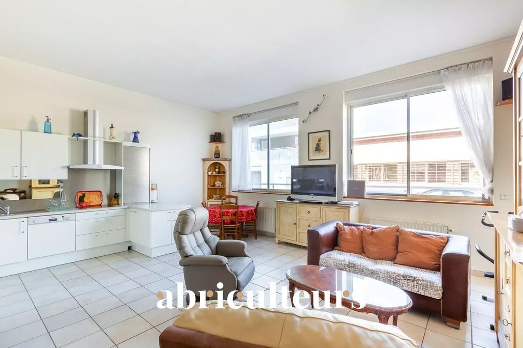 Achat appartement à vendre 3 pièces 74 m² - Villeurbanne