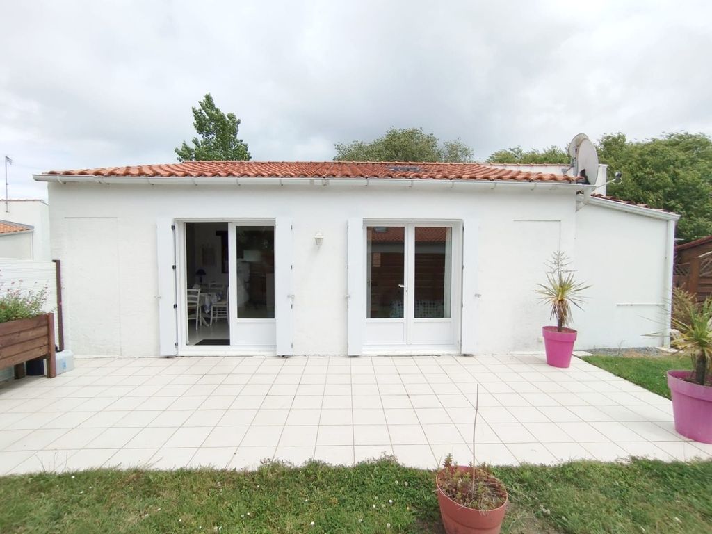 Achat maison à vendre 1 chambre 39 m² - Saint-Hilaire-de-Riez