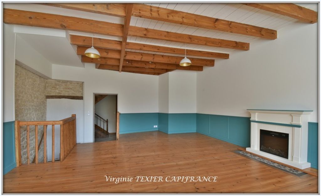 Achat maison à vendre 5 chambres 269 m² - Saint-Jean-d'Angély