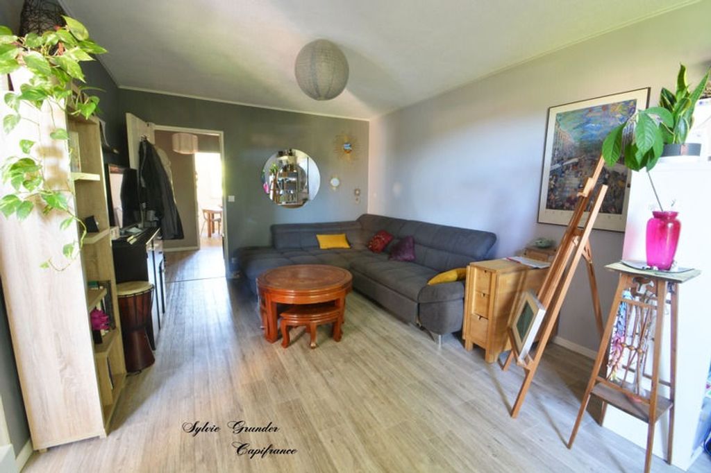 Achat appartement à vendre 4 pièces 90 m² - Saint-Chamas