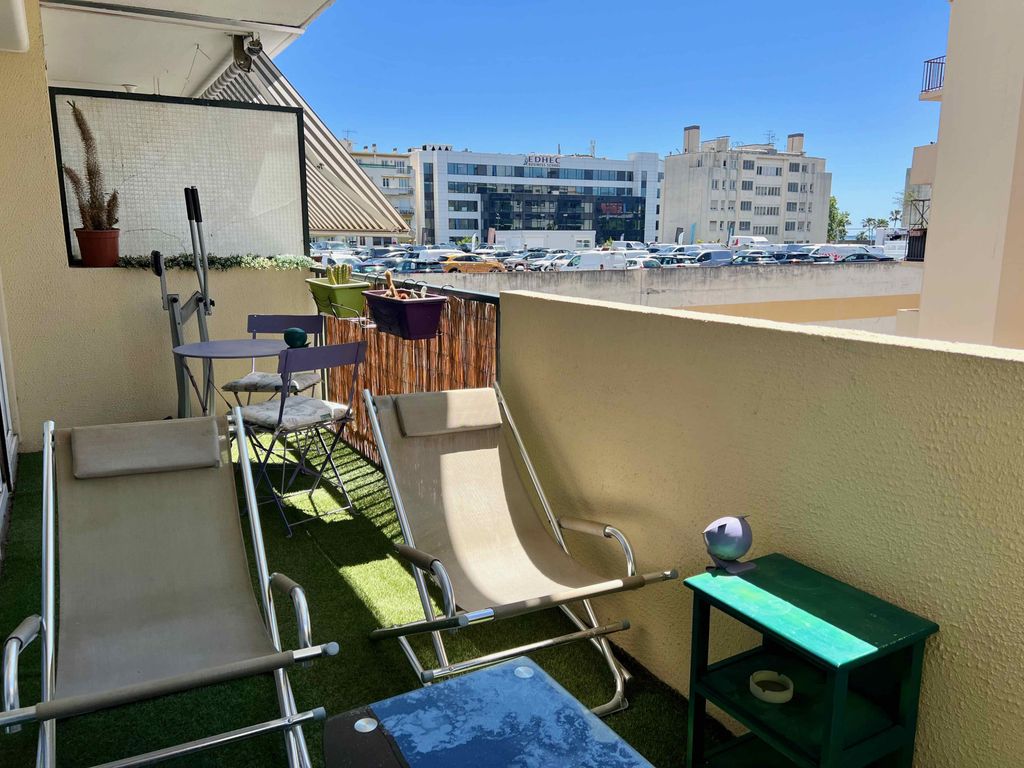 Achat appartement à vendre 2 pièces 47 m² - Nice