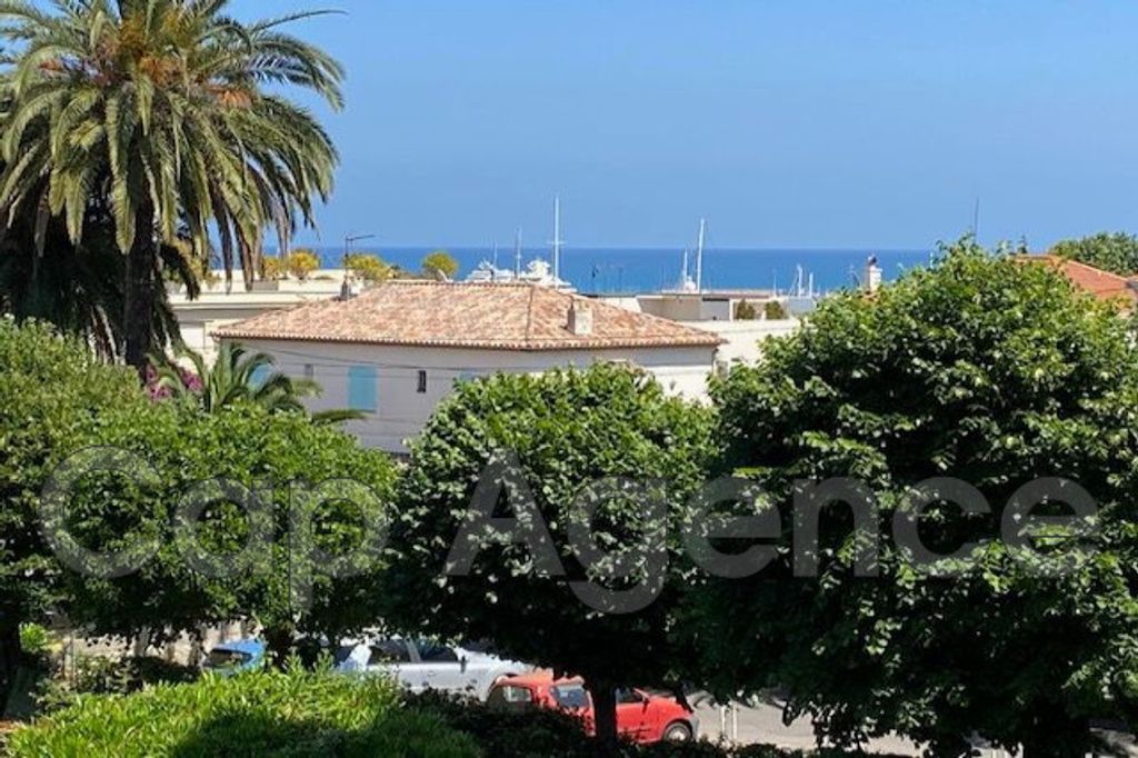 Achat appartement à vendre 3 pièces 64 m² - Antibes