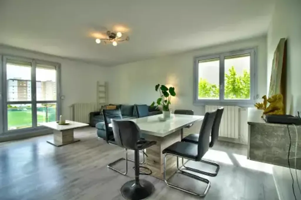 Achat appartement à vendre 4 pièces 79 m² - Talant