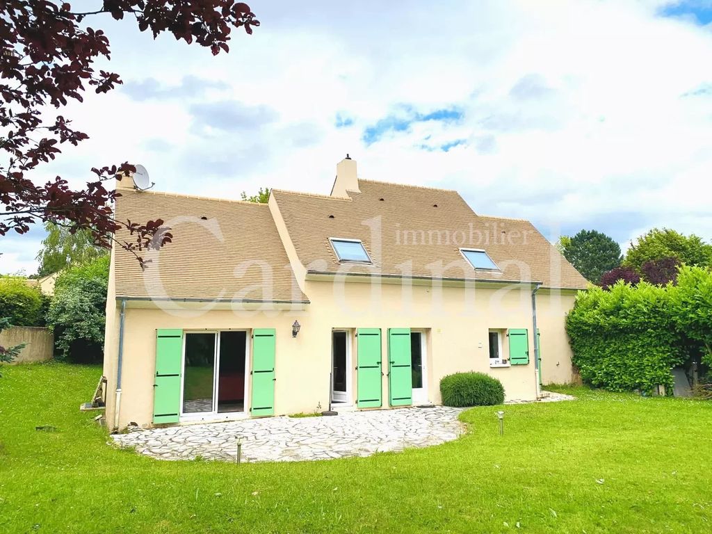 Achat maison à vendre 6 chambres 145 m² - Saint-Nom-la-Bretèche