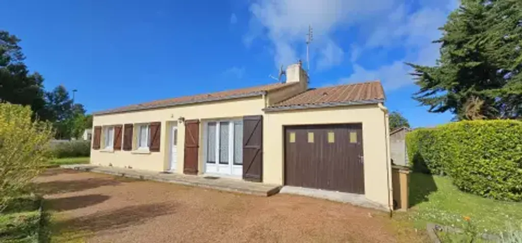 Achat maison à vendre 3 chambres 84 m² - Jard-sur-Mer