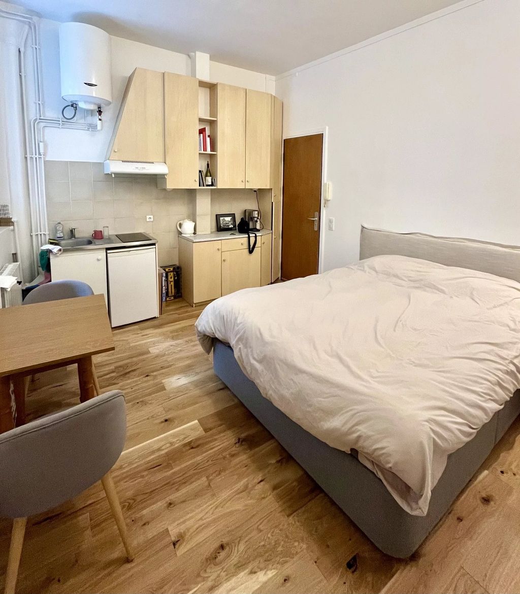 Achat studio à vendre 15 m² - Paris 11ème arrondissement