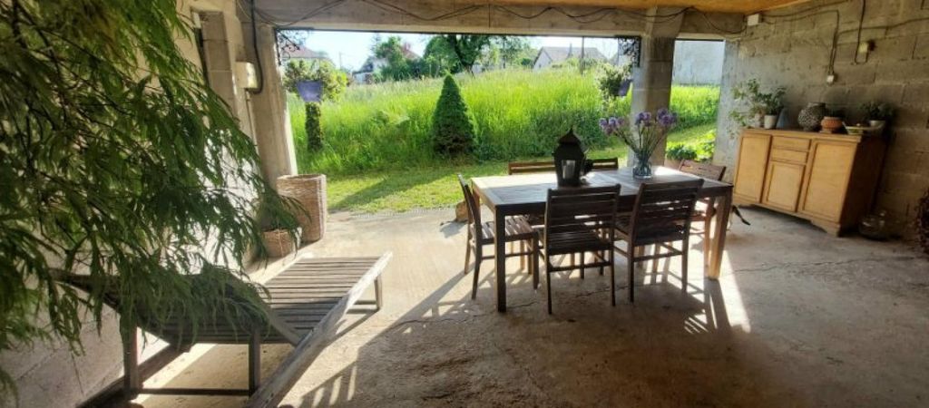 Achat maison à vendre 3 chambres 188 m² - Ornans