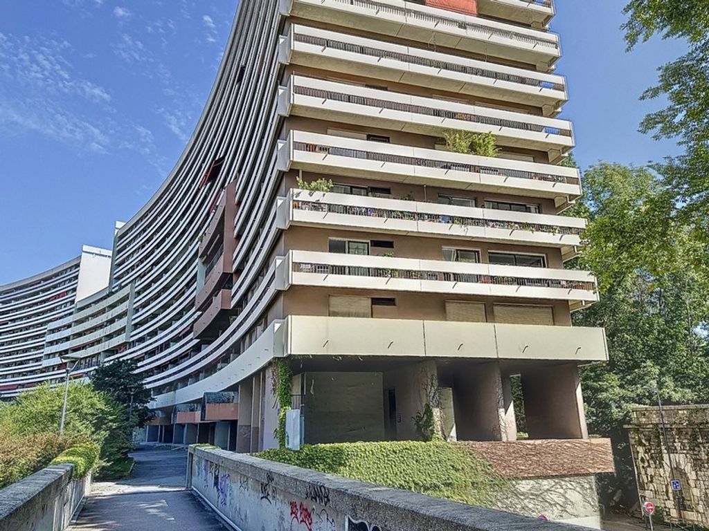 Achat appartement à vendre 5 pièces 105 m² - Grenoble