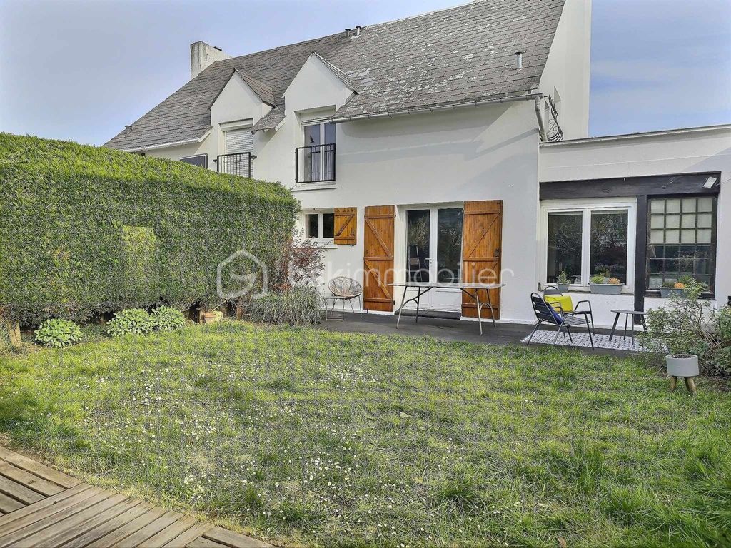 Achat maison à vendre 4 chambres 101 m² - Ozoir-la-Ferrière