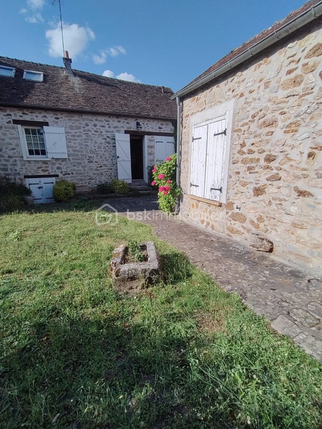 Achat maison à vendre 3 chambres 160 m² - Nainville-les-Roches