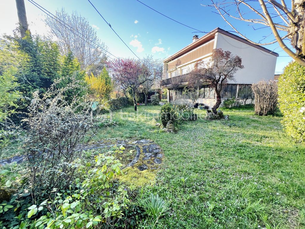 Achat maison à vendre 3 chambres 94 m² - Échirolles