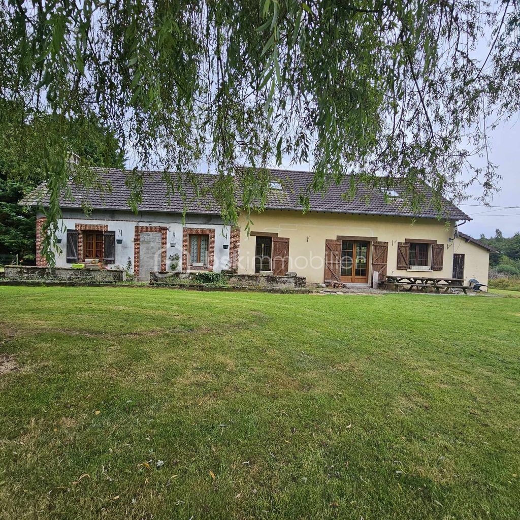 Achat maison à vendre 4 chambres 133 m² - Saint-Evroult-Notre-Dame-du-Bois