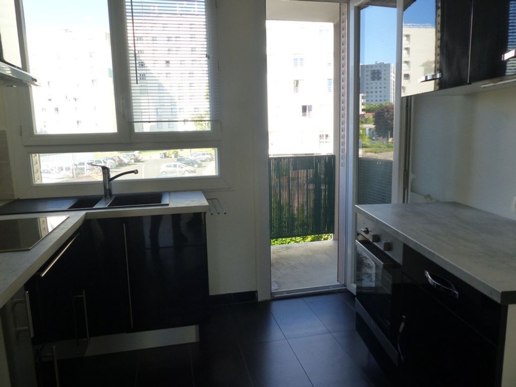 Achat appartement à vendre 3 pièces 56 m² - Clermont-Ferrand