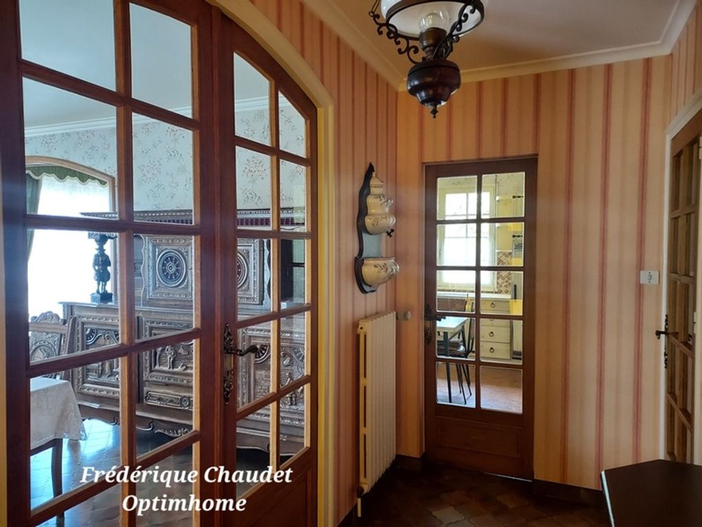 Achat maison à vendre 3 chambres 145 m² - Ernée