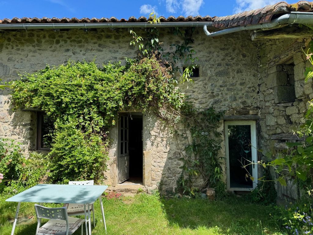 Achat maison à vendre 3 chambres 162 m² - Cussac