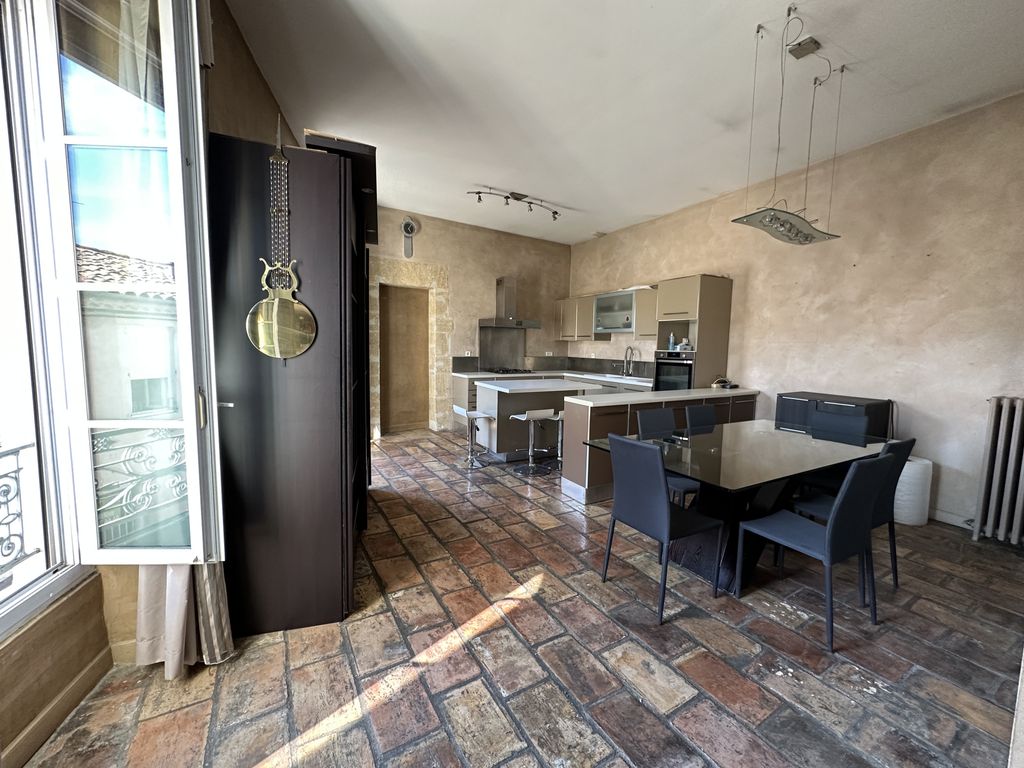 Achat maison à vendre 3 chambres 135 m² - Nîmes