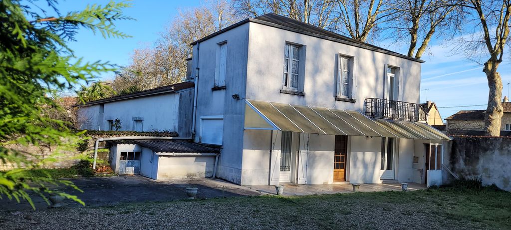 Achat maison à vendre 3 chambres 140 m² - Richelieu