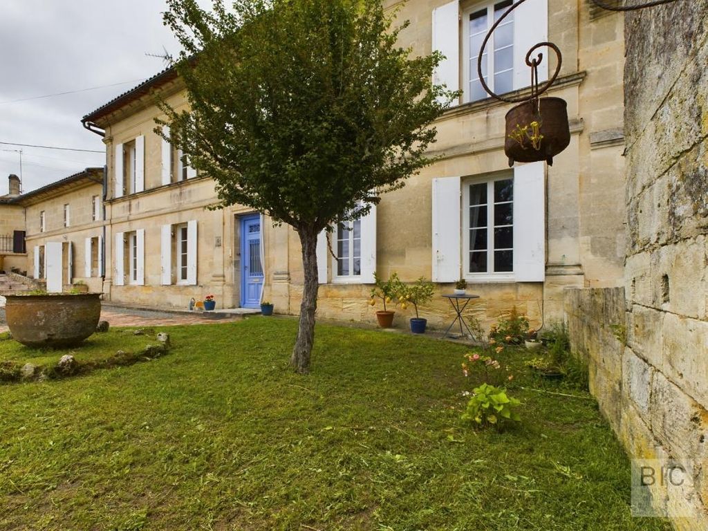 Achat maison à vendre 6 chambres 330 m² - Lugon-et-l'Île-du-Carnay