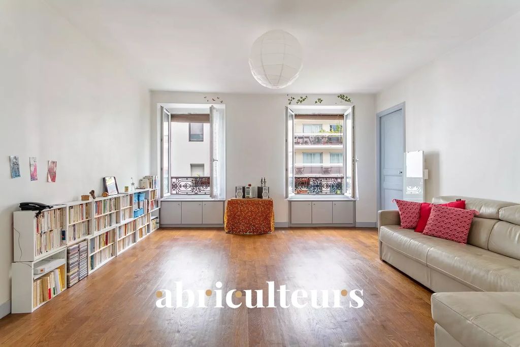 Achat appartement à vendre 3 pièces 58 m² - Paris 18ème arrondissement