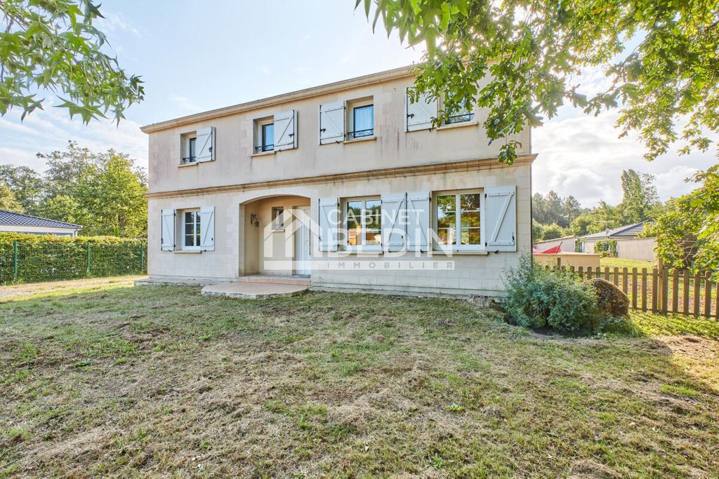 Achat maison à vendre 5 chambres 170 m² - La Brède