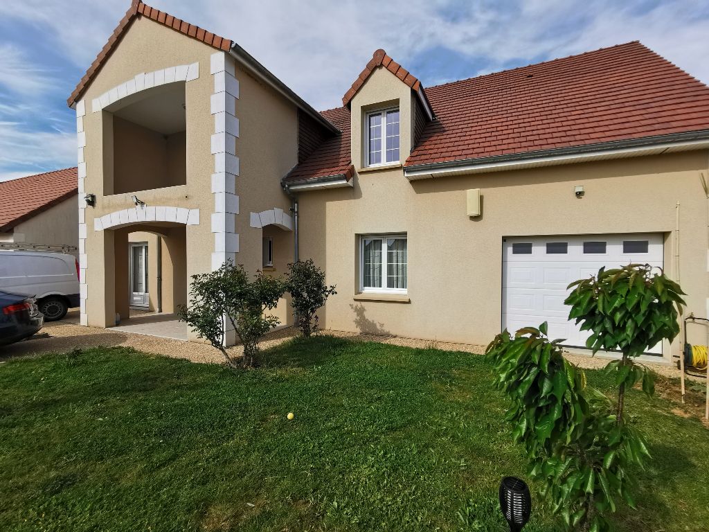 Achat maison à vendre 6 chambres 220 m² - Saint-Firmin-des-Prés