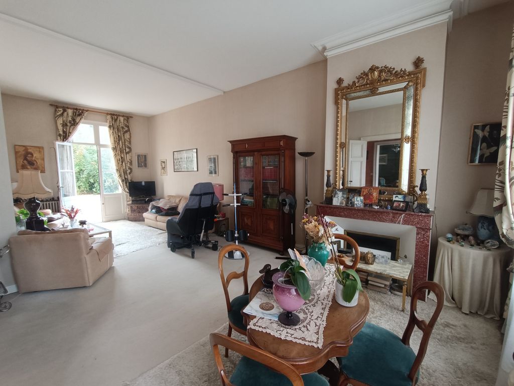 Achat maison à vendre 4 chambres 205 m² - Ambarès-et-Lagrave