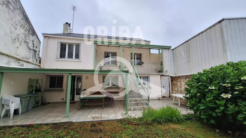 Achat maison à vendre 4 chambres 181 m² - Nantes