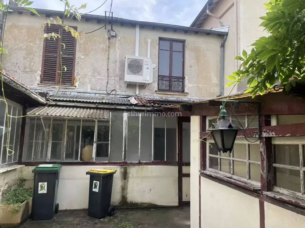 Achat appartement à vendre 5 pièces 130 m² - Saint-Maur-des-Fossés