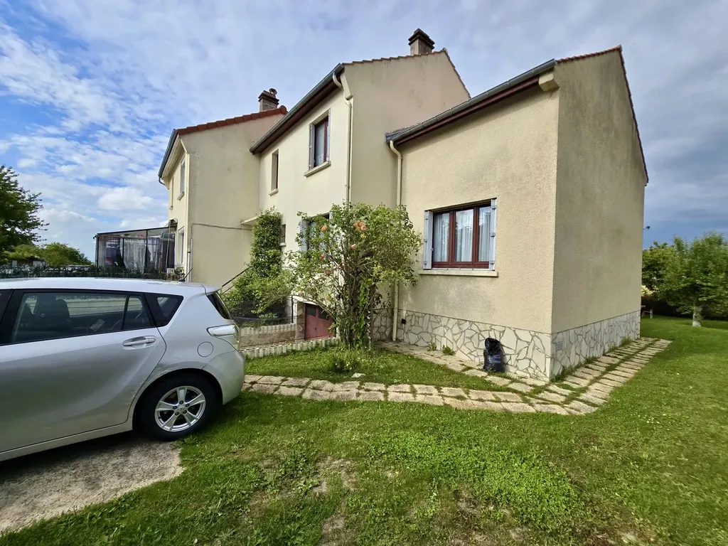 Achat maison à vendre 4 chambres 126 m² - Laon