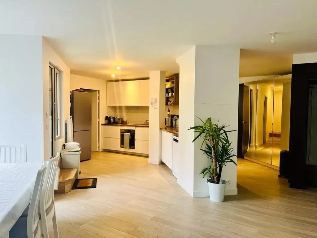 Achat appartement à vendre 5 pièces 147 m² - Courbevoie